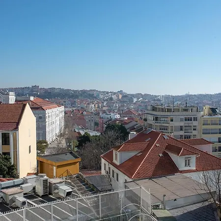 Alameda Flat アパート